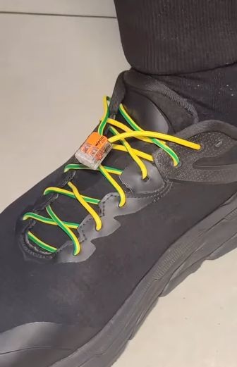 Click image for larger version

Name:	boot.jpg
Views:	191
Size:	30,2 KB
ID:	1134521